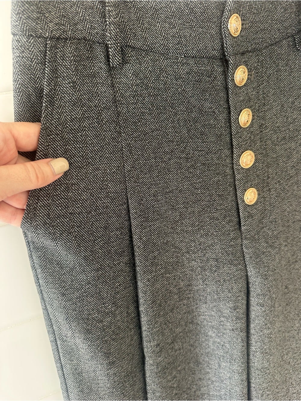 COMMENSE High-Waist Wide-Leg Gold Button-Front Pants - Charcoal Tweed - Picture 8 of 8